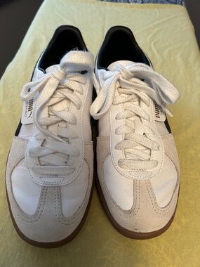 Puma Palermo Sneakers - White/Black with Gum Sole